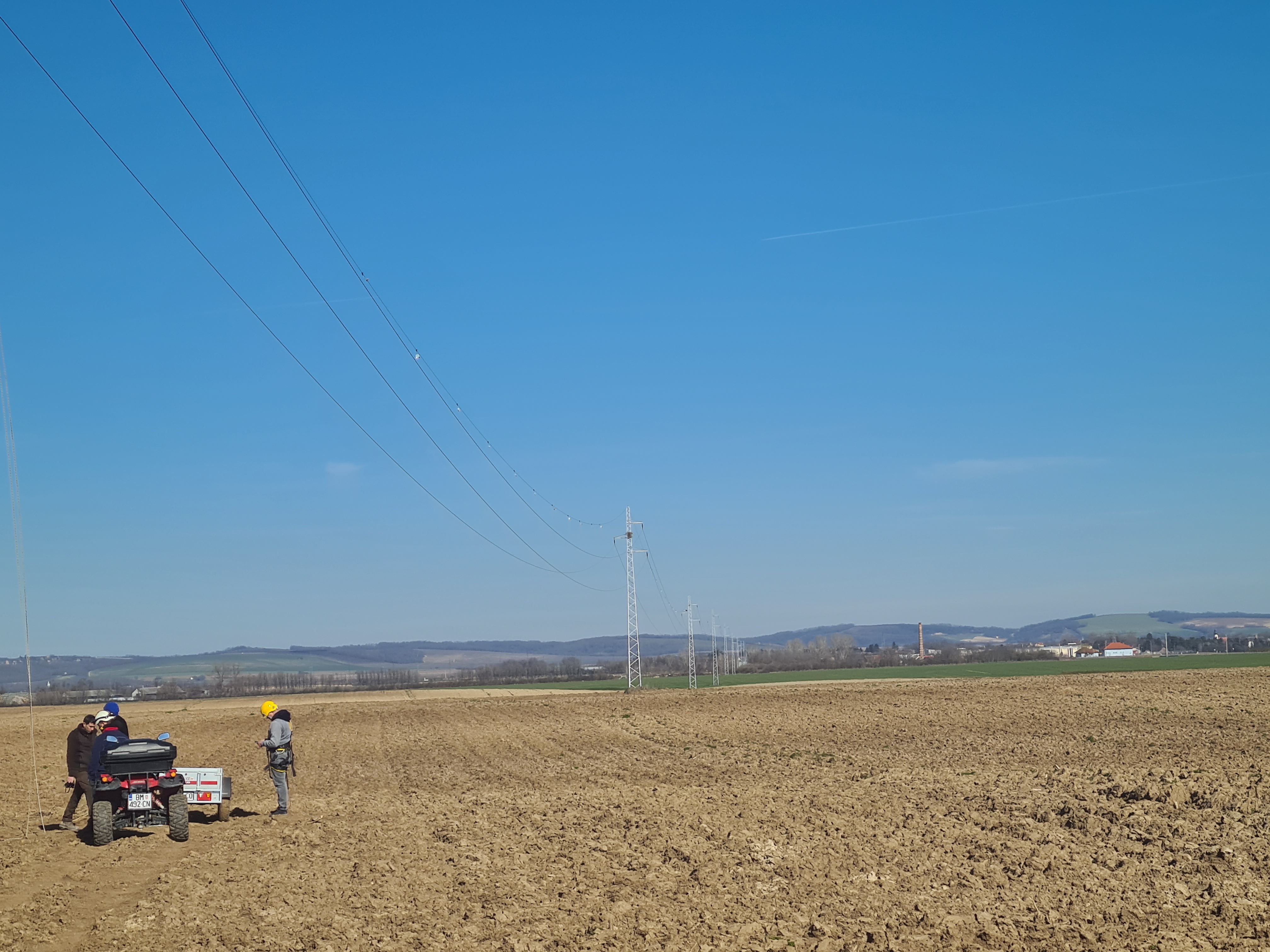 U TIJEKU POSTAVLJANJE DIVERTERA NA 35 KV DALEKOVOD U HRVATSKOJ